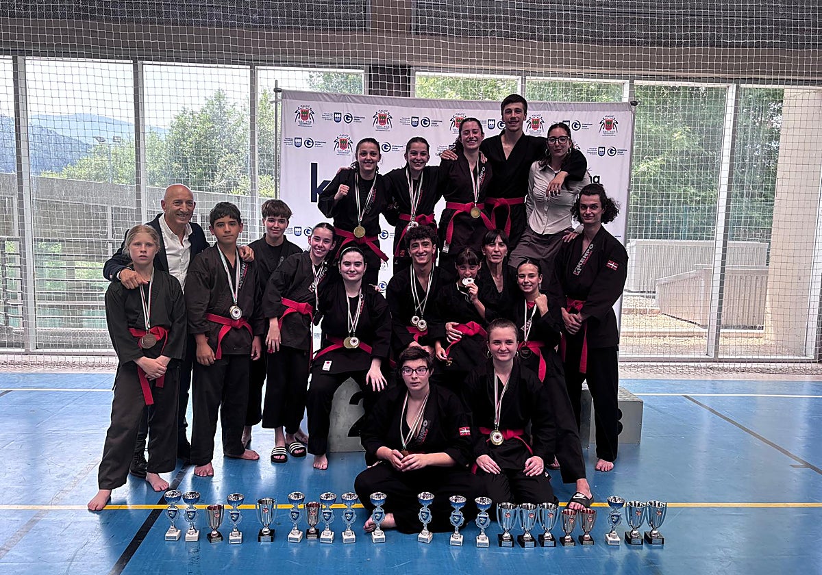 El club de artes marciales Wadokan de Durango consigue 39 medallas