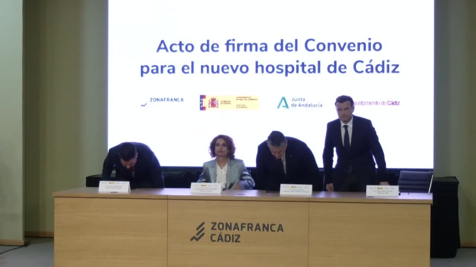 Junta, Zona Franca y Ayuntamiento acuerdan construir un nuevo hospital en Cádiz