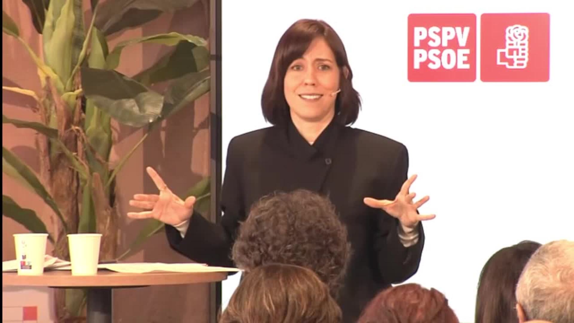 Morant denuncia que el PP ha dado la "espalda" a las familias frente a la guerra