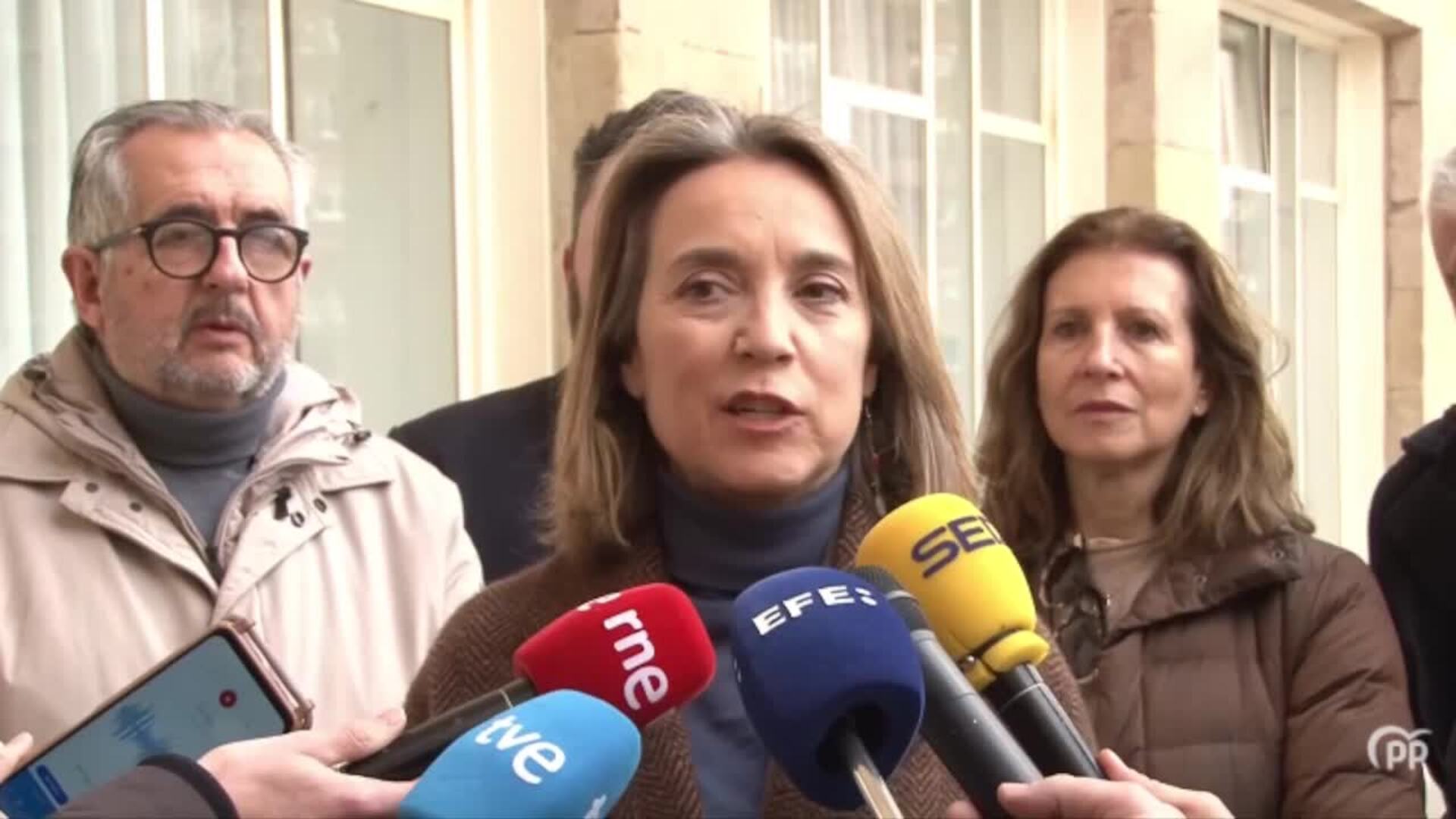 Gamarra espera que "cuanto antes" se cierren los acuerdos con Vox para dar "estabilidad"