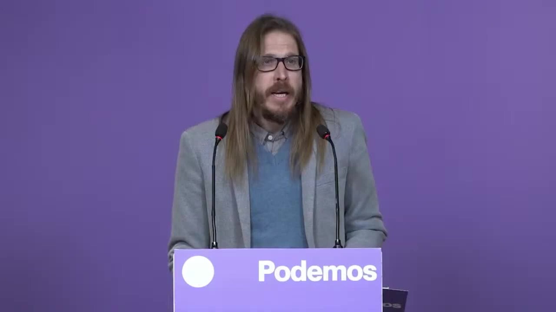 Podemos traslada su "total mano tendida" a Maíllo