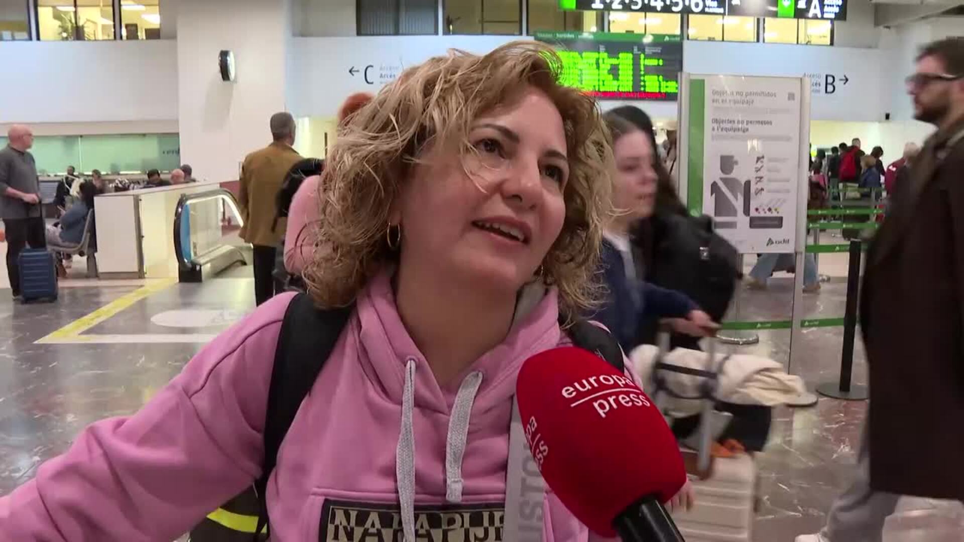 Viajeros dicen que los precios estables y el clima fueron claves para reservar sus vacaciones