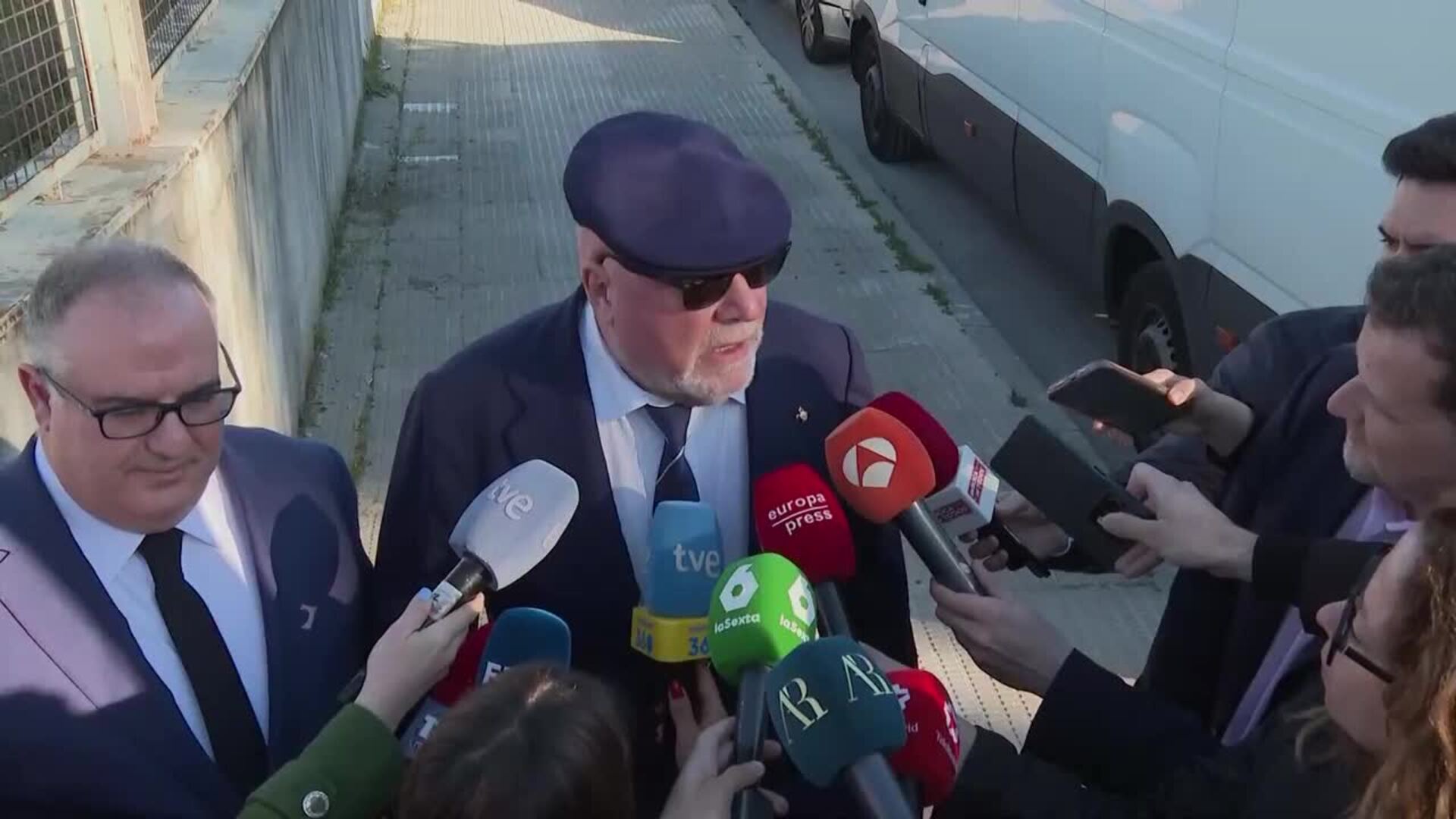 Villarejo asegura que el tribunal "se está dando cuenta de que casi todo era humo"