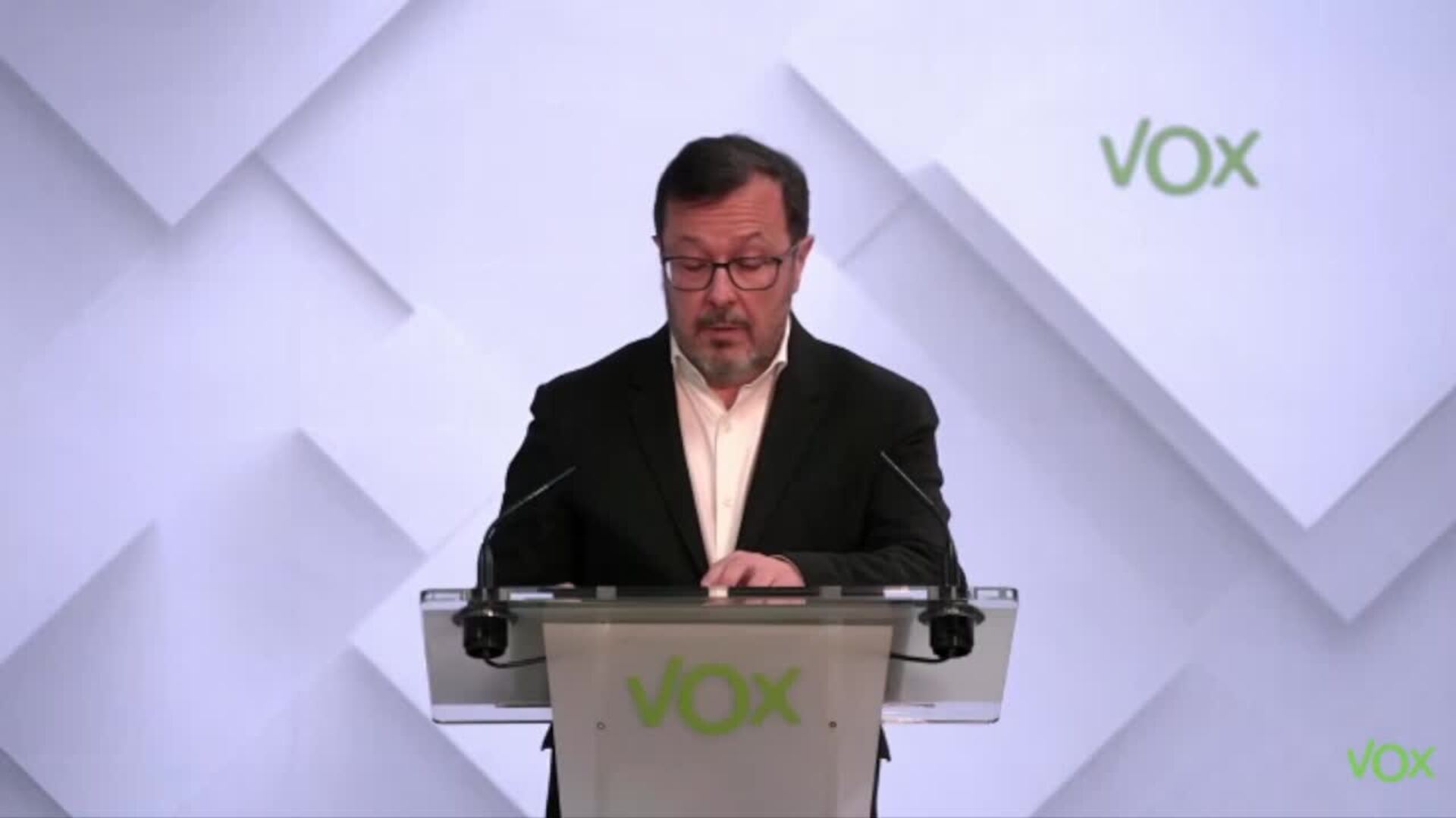 Vox ve "zancadillas" de Génova a las negociaciones en las comunidades autónomas