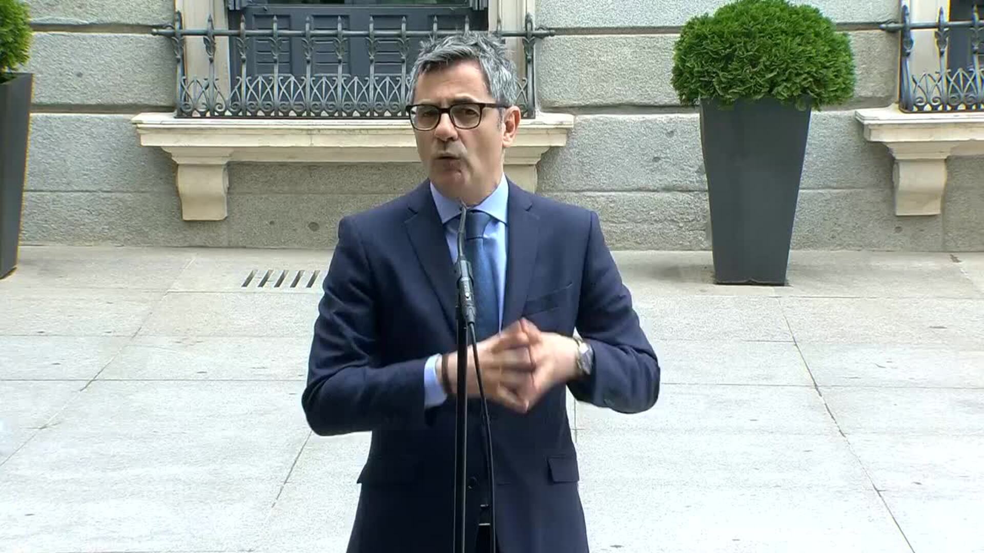 Bolaños dice que "nada hace pensar" que hubiera financiación irregular del PSOE