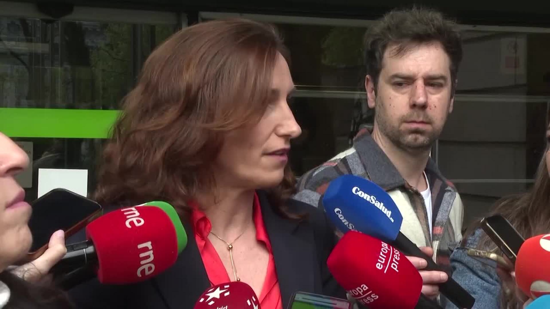Mónica García asegura que "los sindicatos médicos se han desconectado de las reivindicaciones"