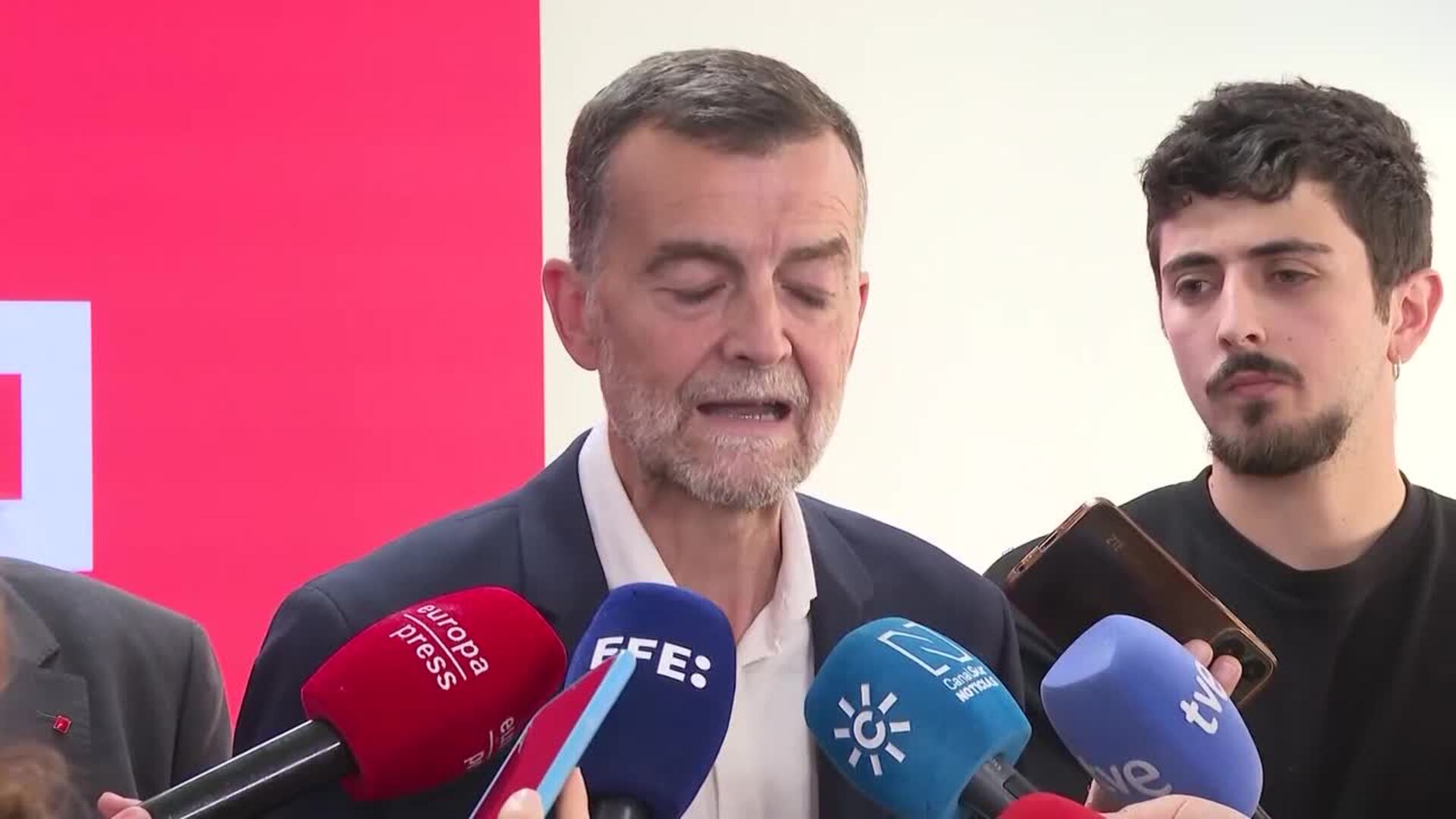 Maíllo se limita a defender la unidad que supone Por Andalucía