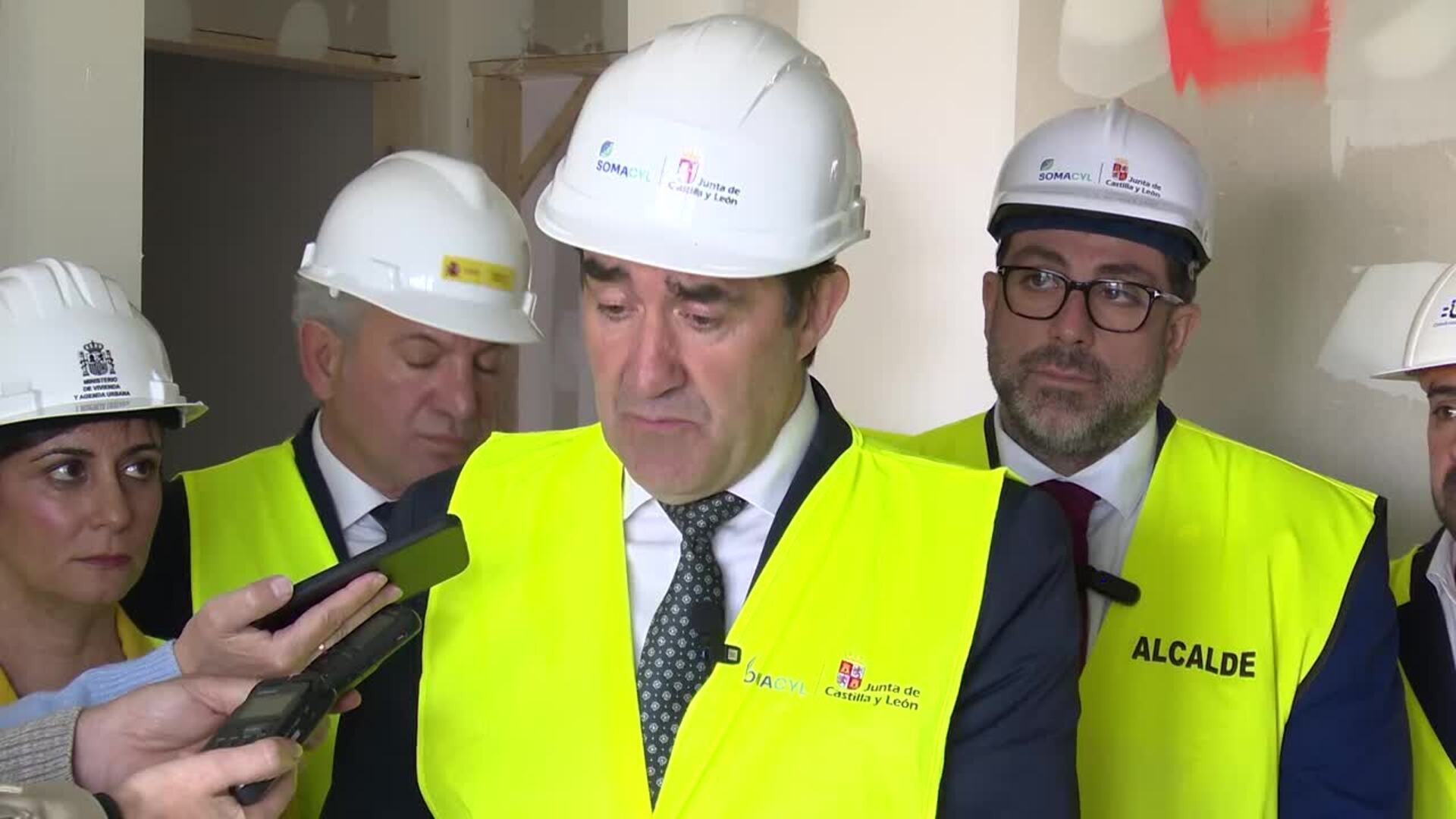 Quiñones, "a la espera" de Fiscalía, que ha abierto diligencias a él y Carnero por la SVAV