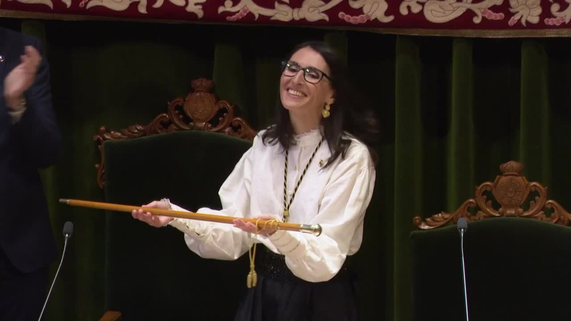 Rosa Crujeiras toma posesión como primera rectora de la USC