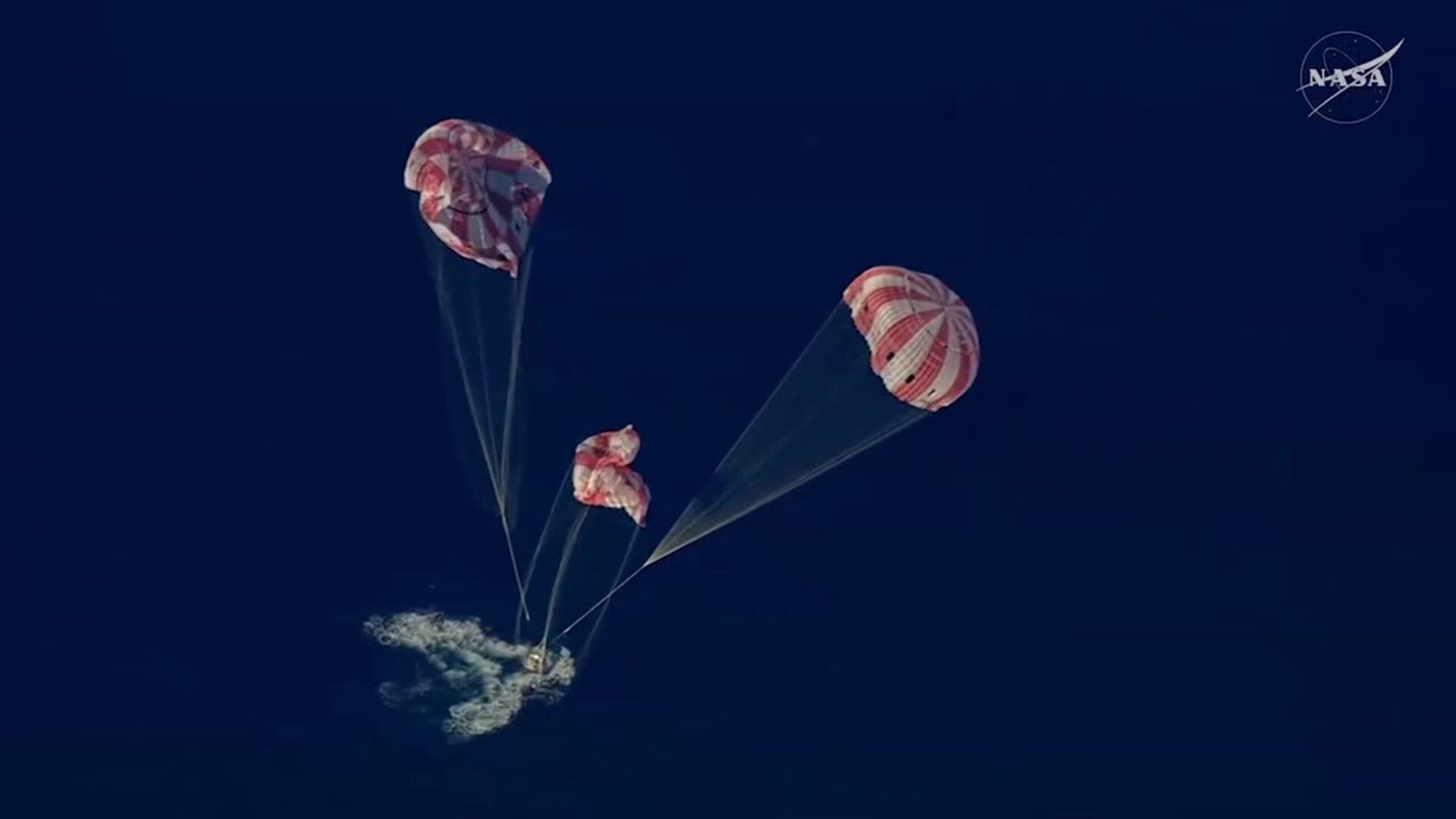 La tripulación de Artemis II de la NASA regresa a la Tierra