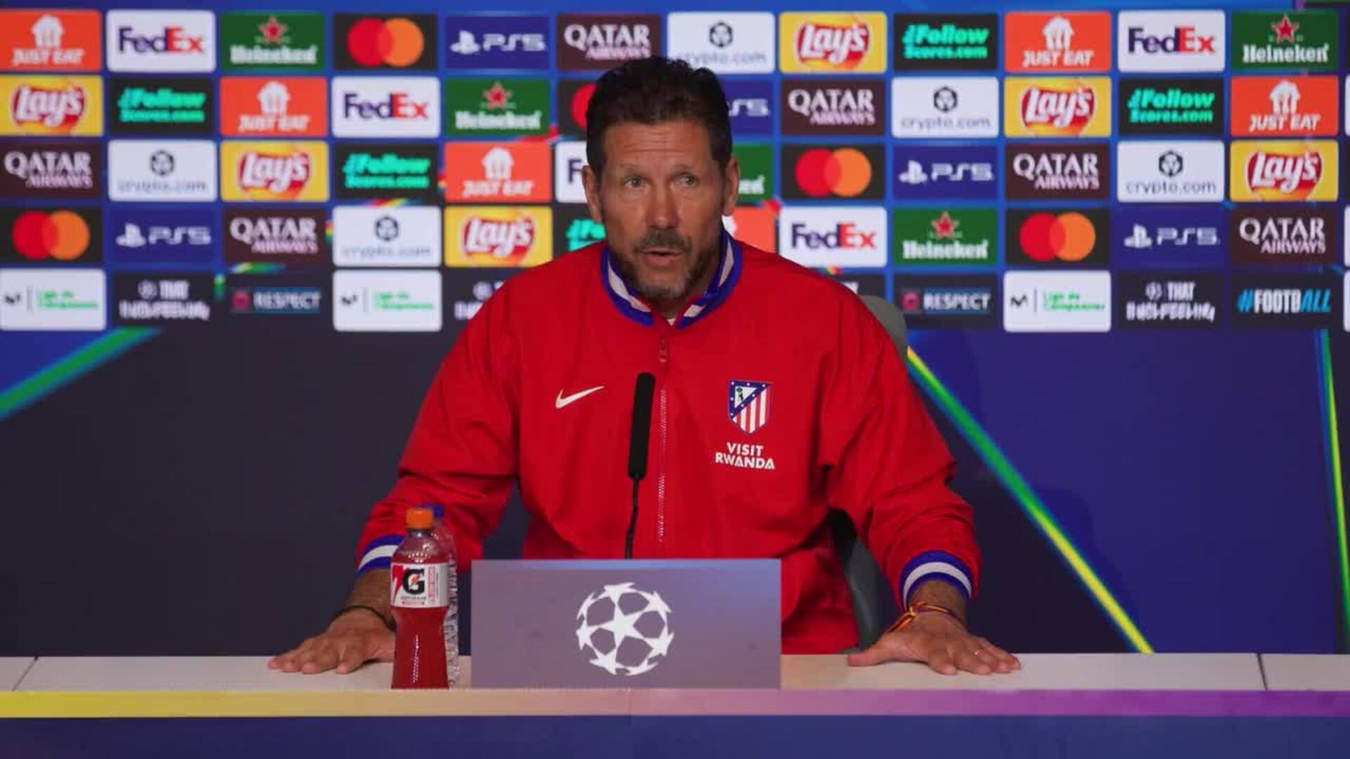 Diego Pablo Simeone: "Estoy pensando en el equipo, no en los árbitros"