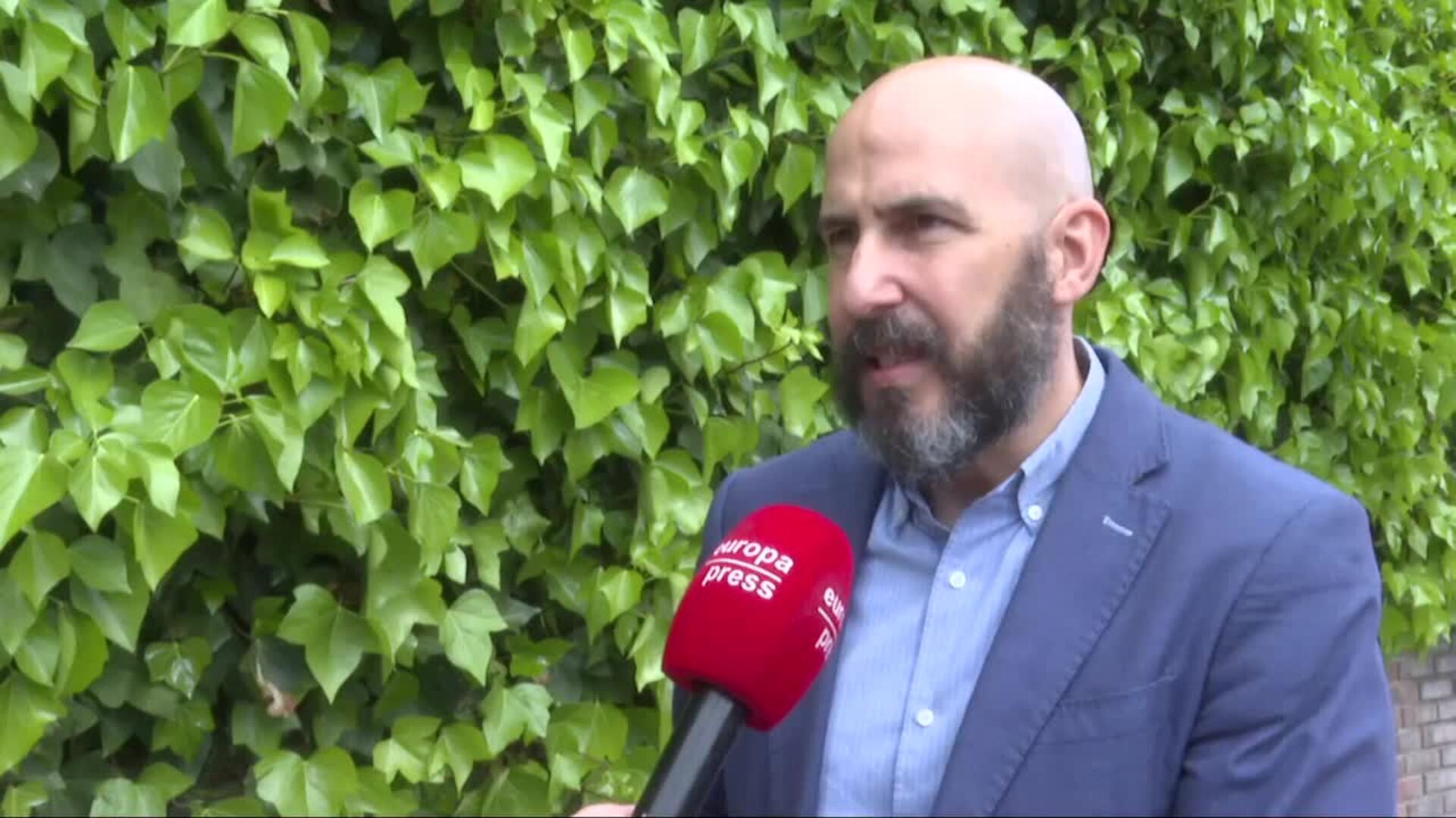 Experto asegura que Sánchez busca "distanciarse de EEUU" y "aproximarse a China"