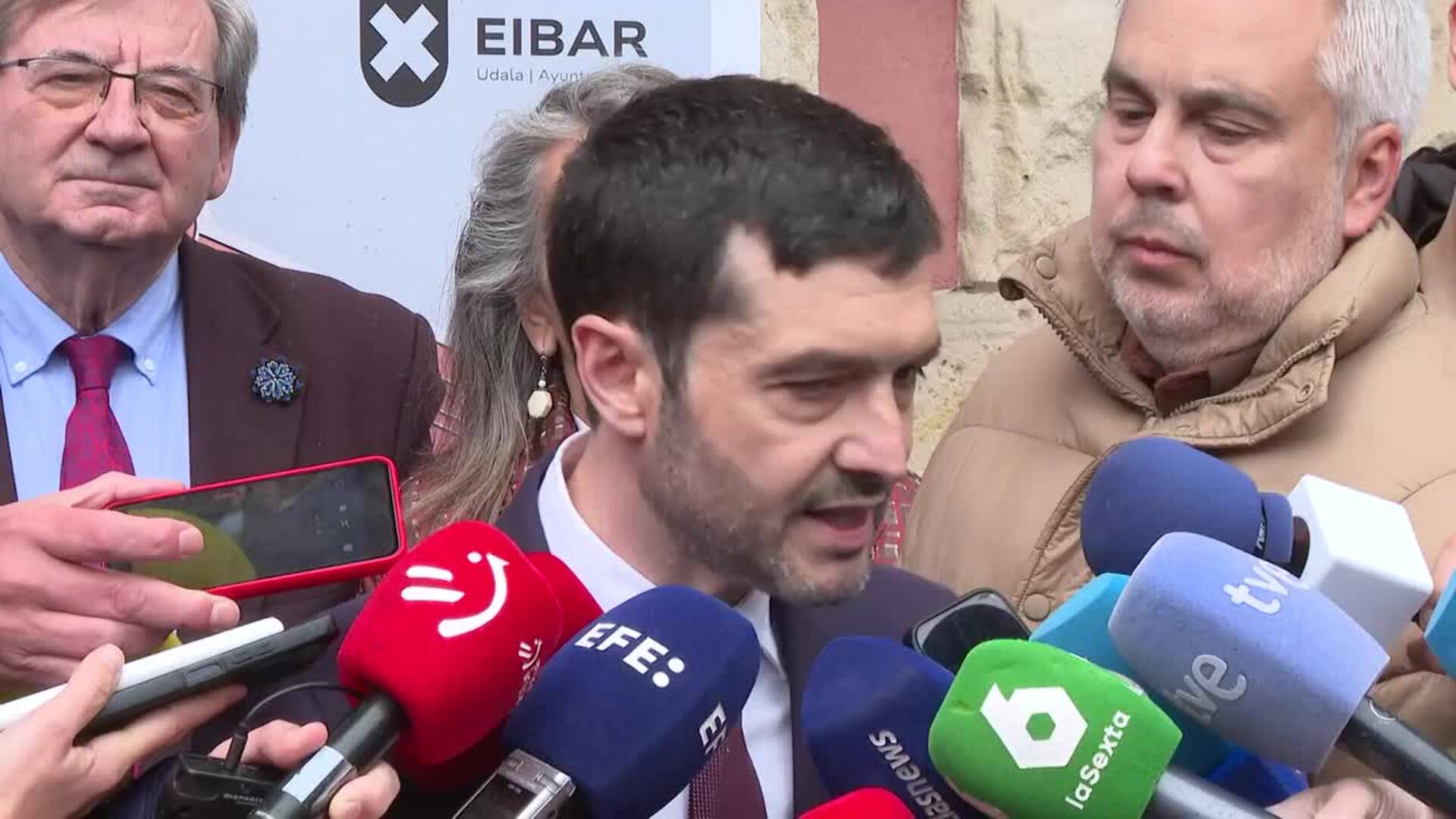 Bustinduy dice que el proceso de regularización tendrá "todas las garantías"
