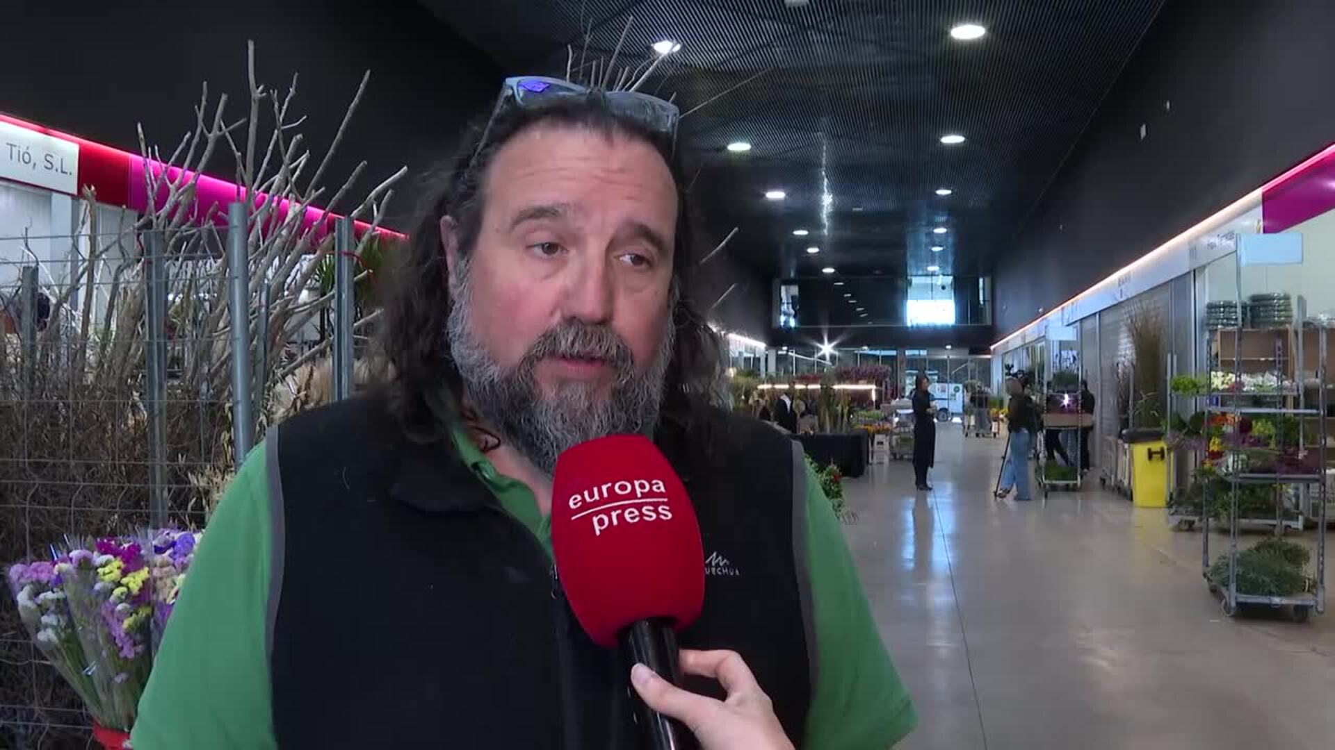 Los catalanes comprarán unos 7 millones de rosas este Sant Jordi, según Mercabarna-flor