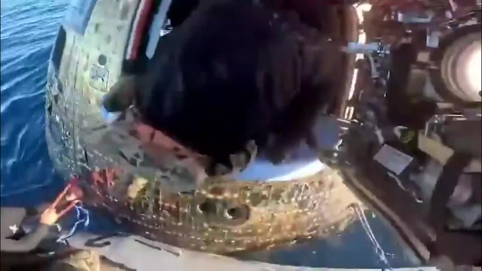 Así salieron de la cápsula Orion los astronautas de Artemis 2 tras el amerizaje