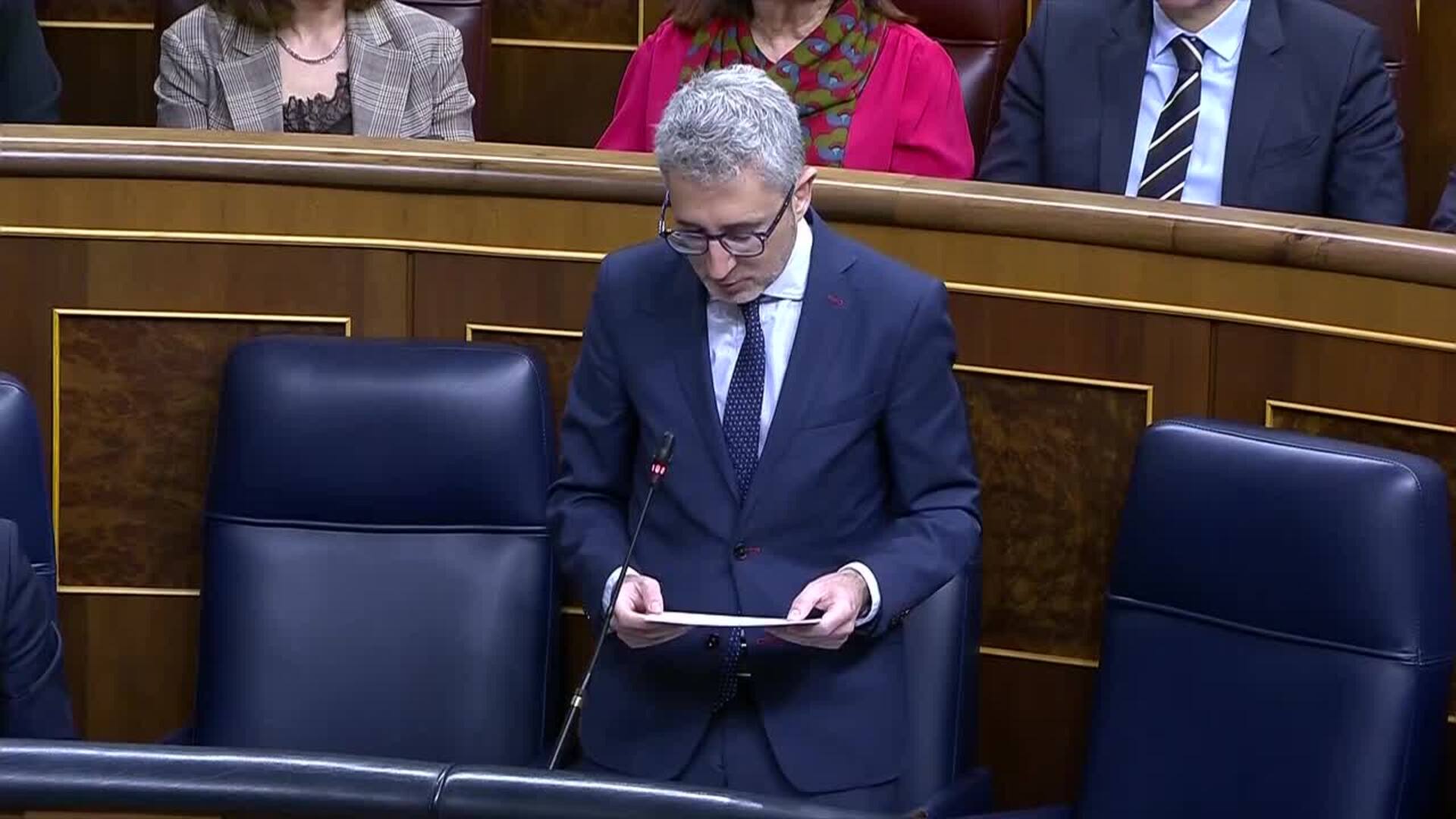 El ministro España defiende la implantación de un impuesto temporal a las energéticas