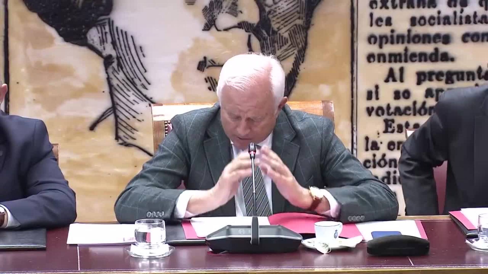 El interrogatorio a la esposa de Santos Cerdán en el Senado se retrasa