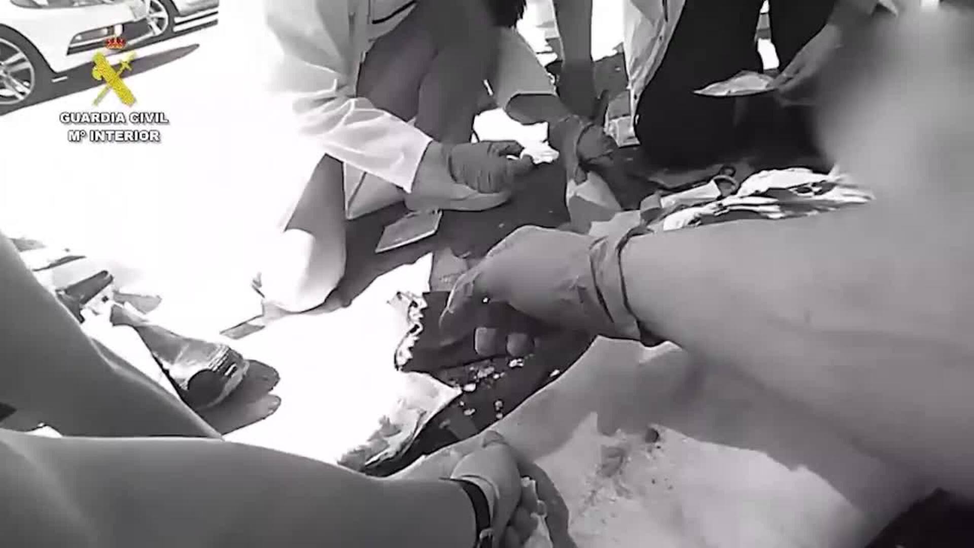 Guardia Civil salva la vida a un joven de 18 años tras accidente de circulación en Yuncler