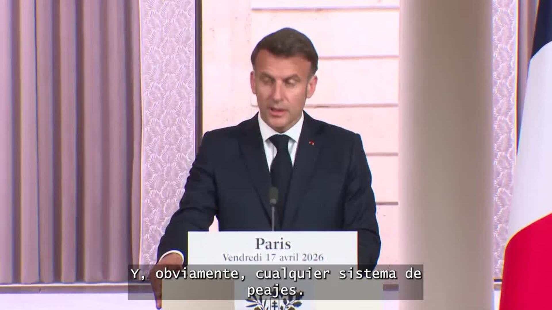 Macron y otros líderes europeos exigen libre navegación por el estrecho de Ormuz
