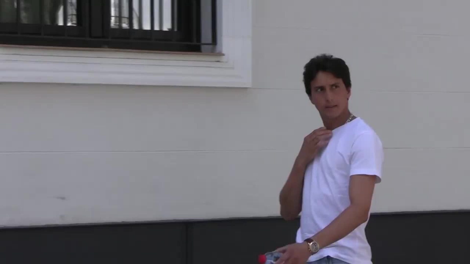 Primeras imágenes de Roca Rey tras la confirmación de su relación con Tana Rivera