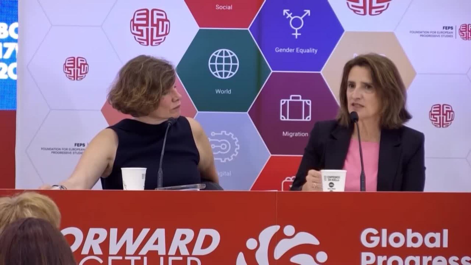 Teresa Ribera defiende "alzar la voz" contra ganancias e imposiciones de grandes empresarios