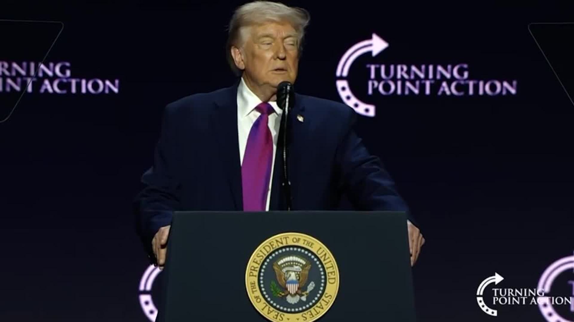 Trump plantea hacerse con el material nuclear iraní