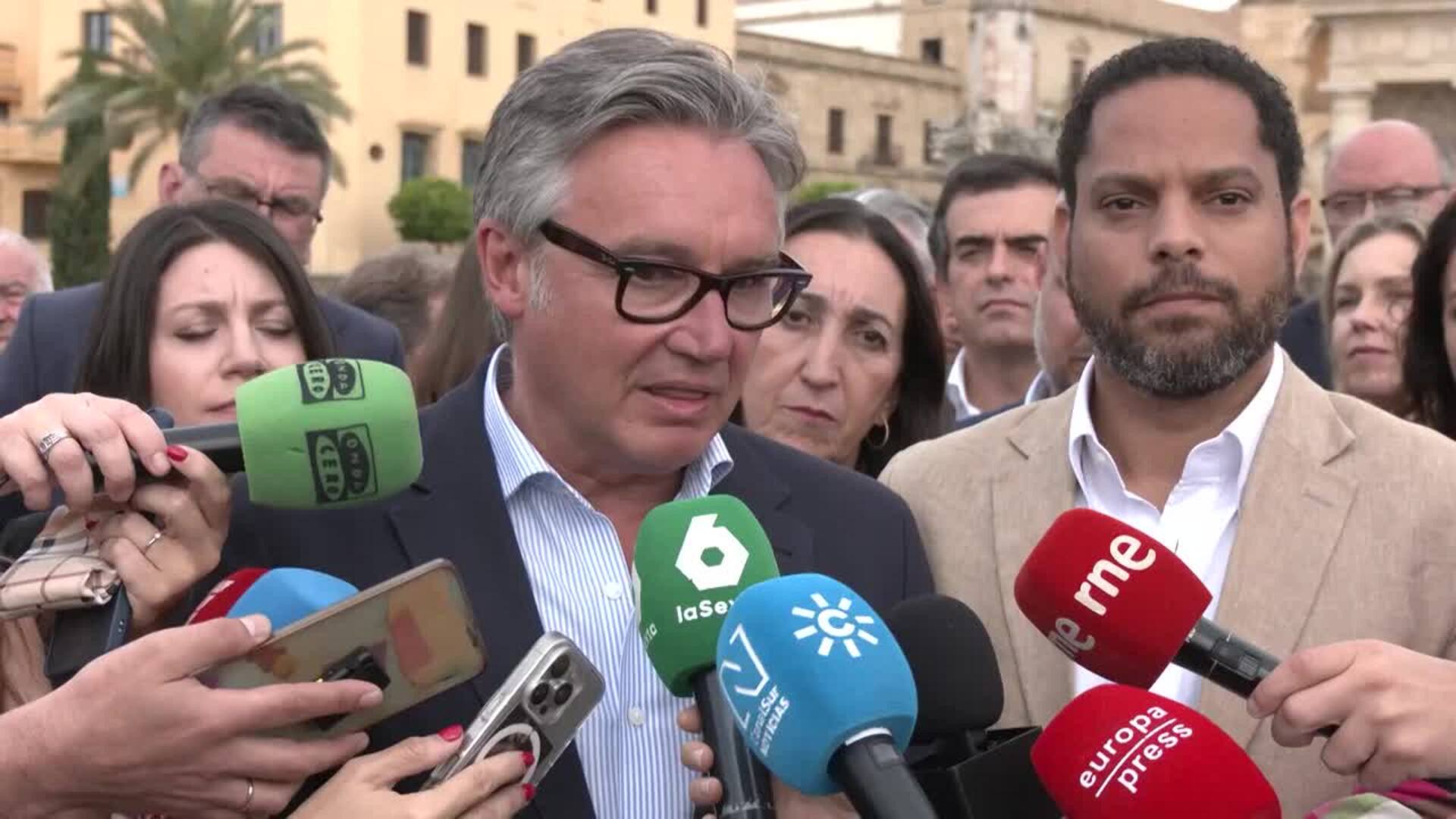 Gavira asegura que el PSOE "de los ERE y los prostíbulos" es la alternativa de Moreno sin Vox