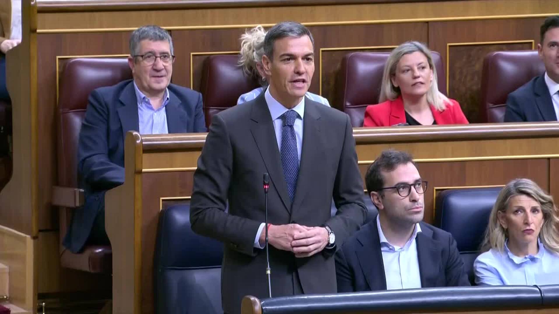 Sánchez, a Feijóo: El pacto extremeño PP-Vox da una "patada a la Constitución"