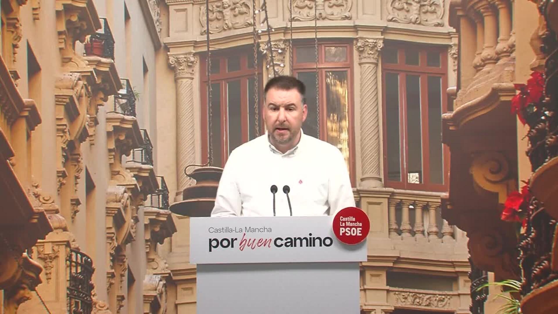 PSOE C-LM arremete contra el PP de Núñez por "refrendar" el pacto en Extremadura