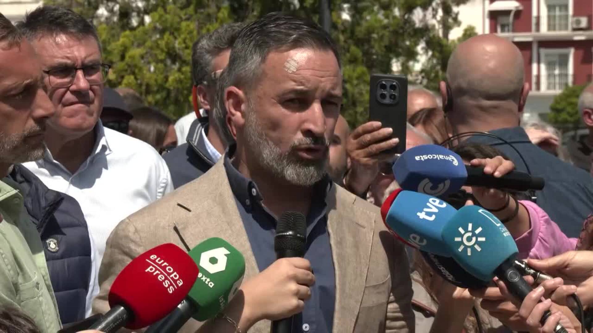 Abascal critica "oposición" de Moreno a pactos PP-Vox y a la "prioridad nacional"