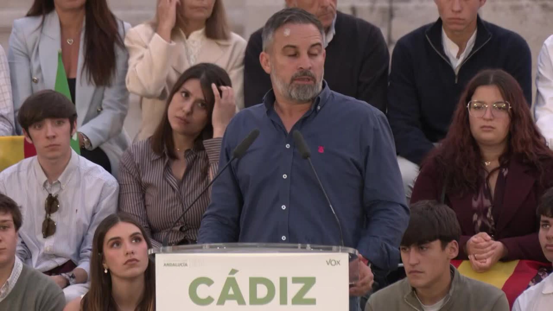 Abascal (Vox) pide "un gran respaldo" para cambiar las cosas "de verdad" en Andalucía