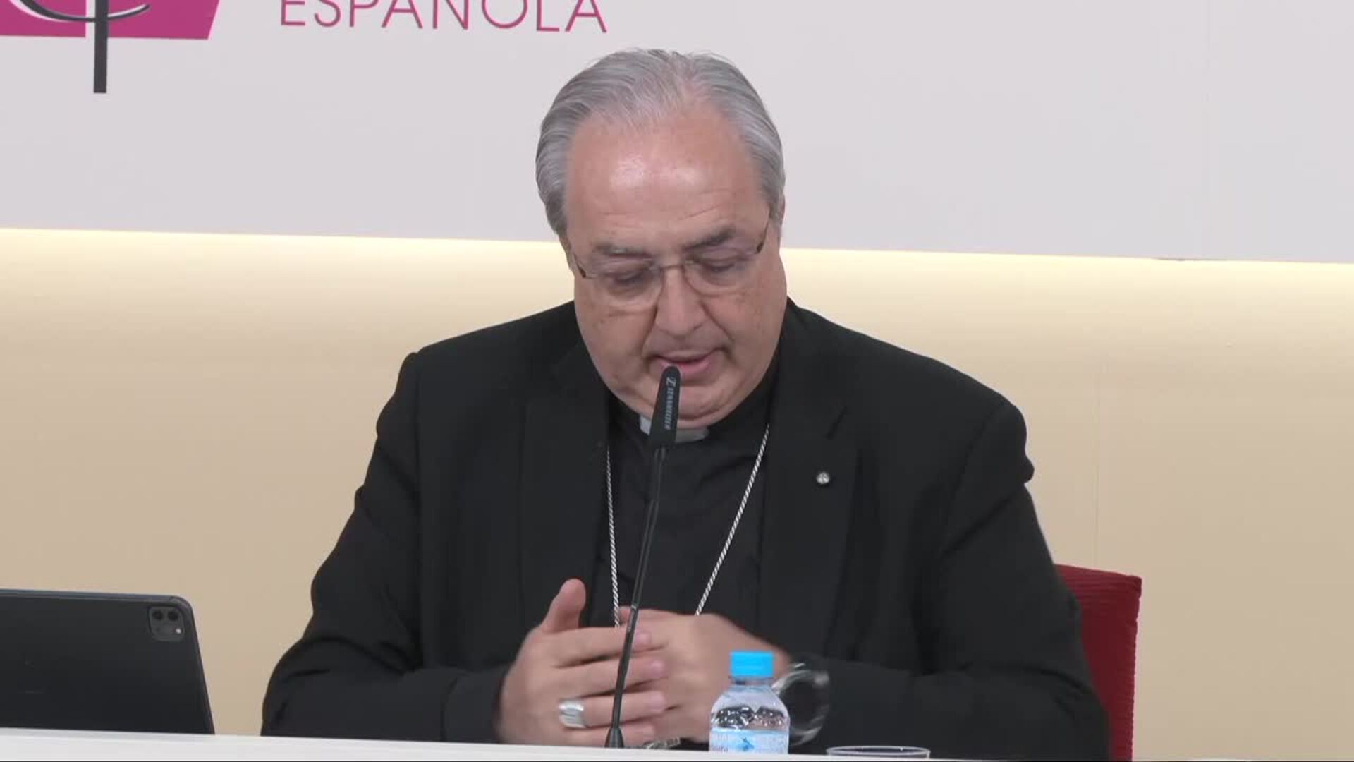 Los obispos piden "prioridad de Evangelio" frente a "prioridad nacional"