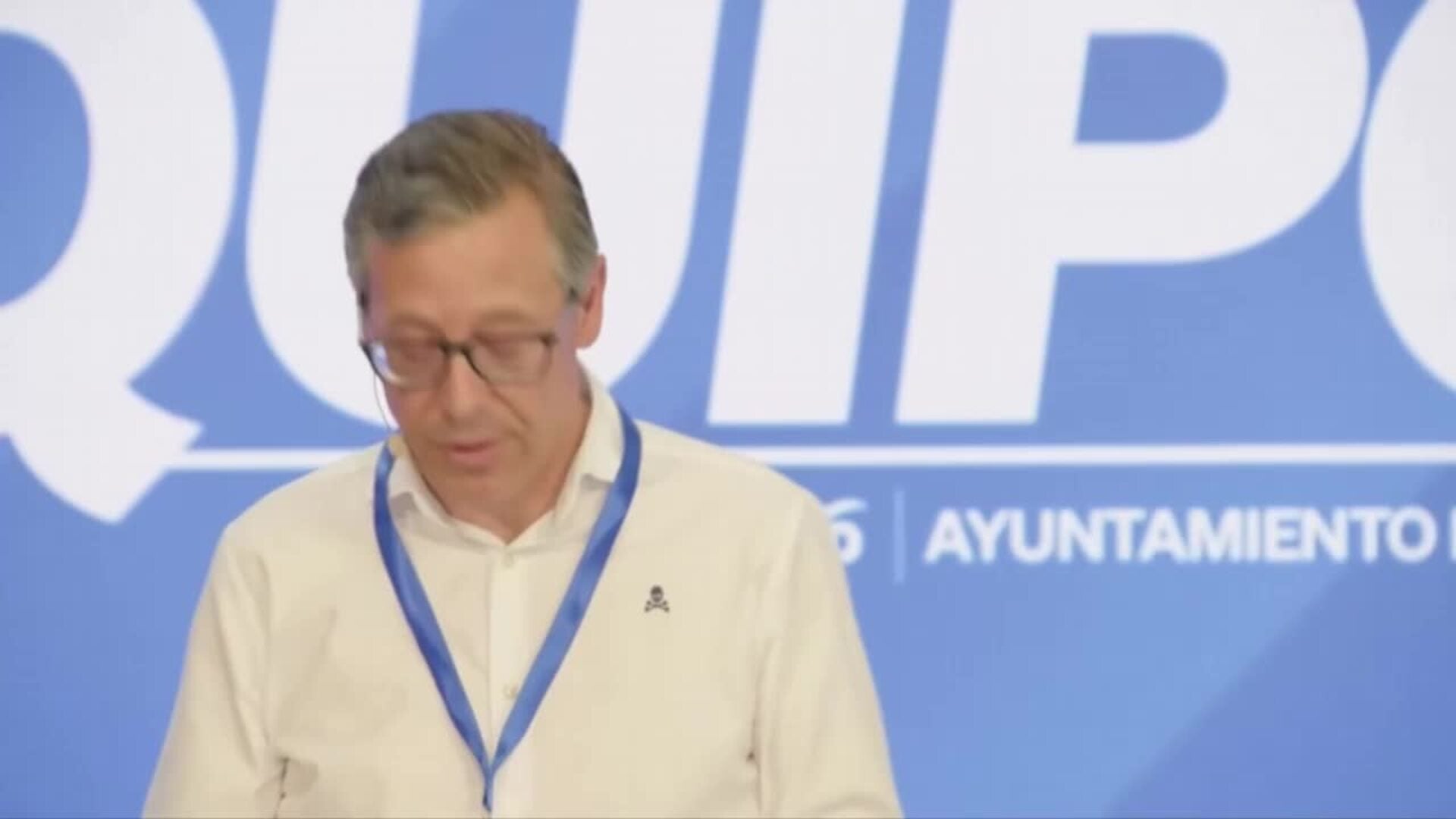 Serrano dice ante el 23 de mayo de 2027 que no buscarán batirles electoralmente sino abatirles