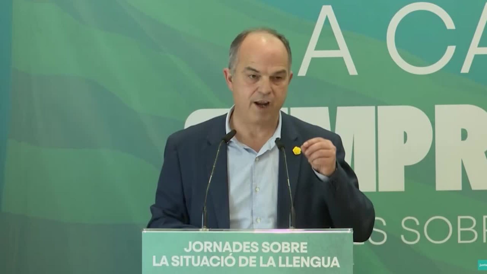 Turull acusa al Govern de engañar sobre el catalán como requisito para la regularización