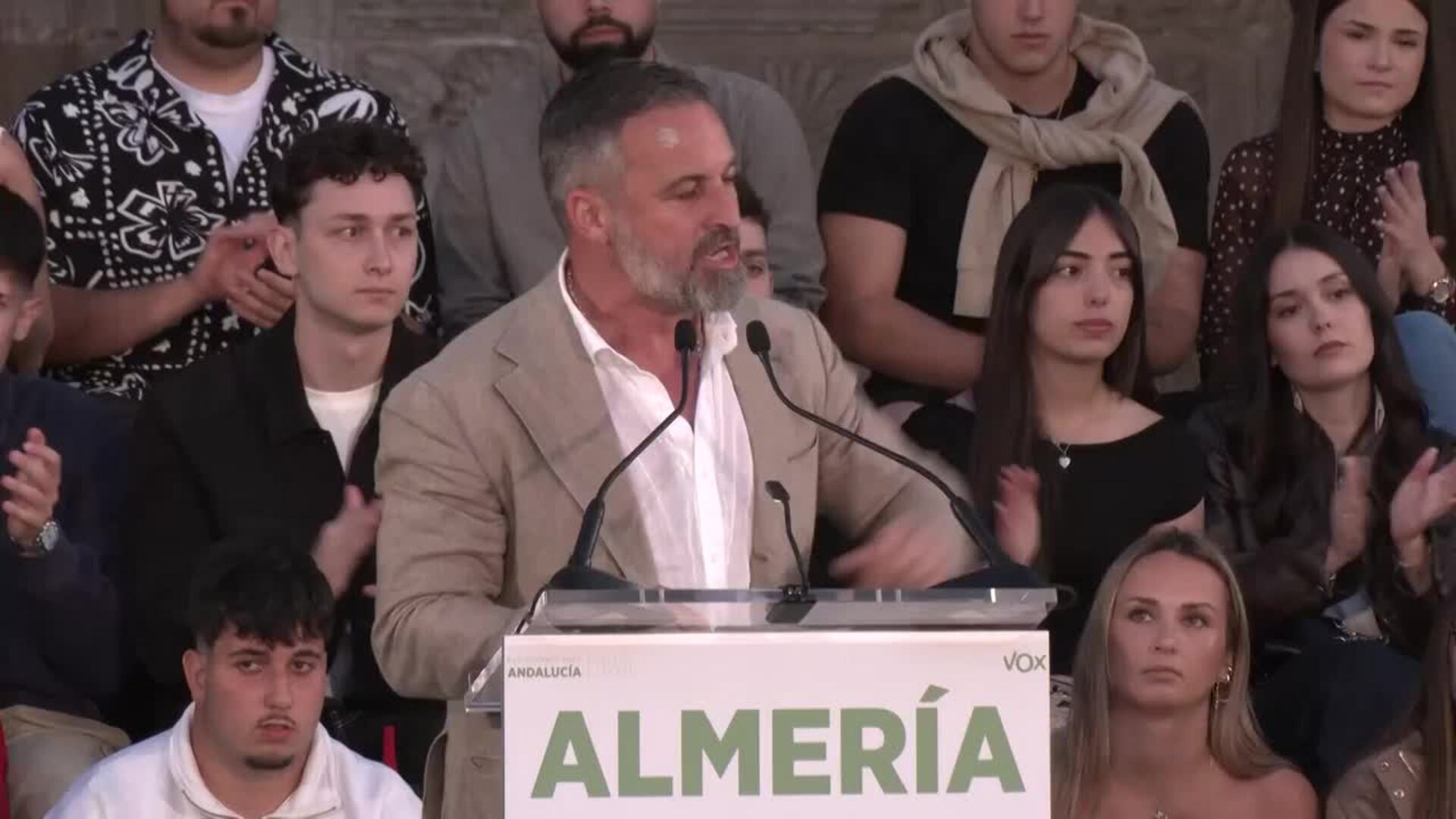 Abascal afea a Moreno su "matraca" sobre la "inestabilidad" con Vox