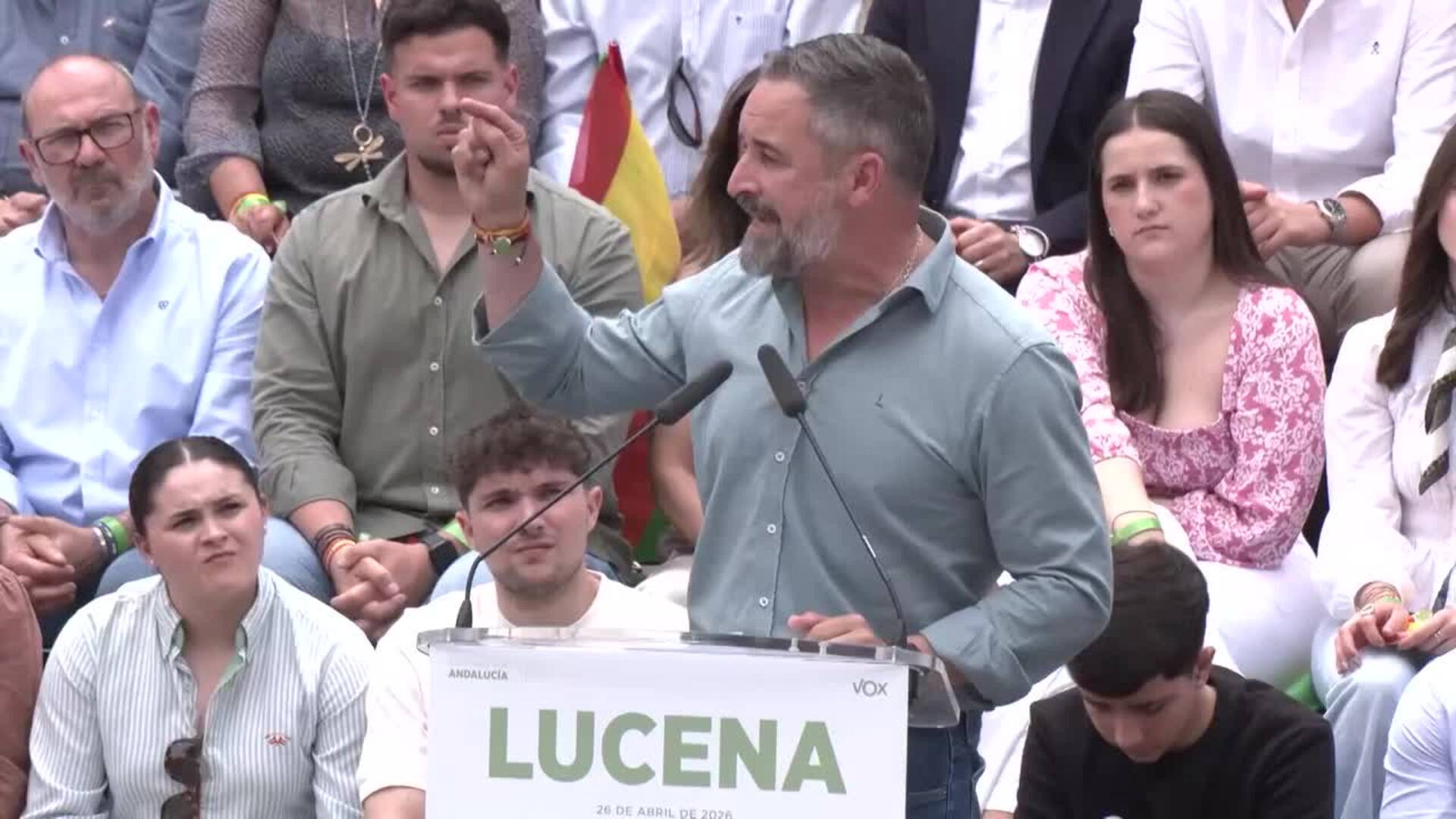 Abascal critica a Moreno por su enfoque en la migración y "olvido de los nacionales"