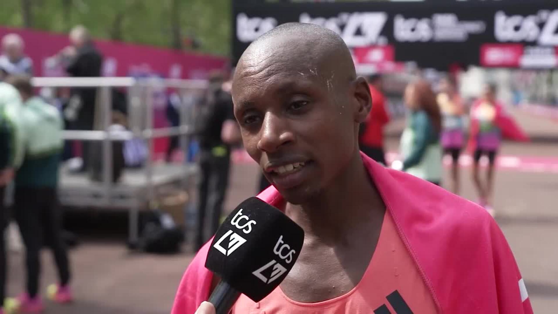El keniano Sabastian Sawe rompe la barrera de las dos horas en el maratón de Londres