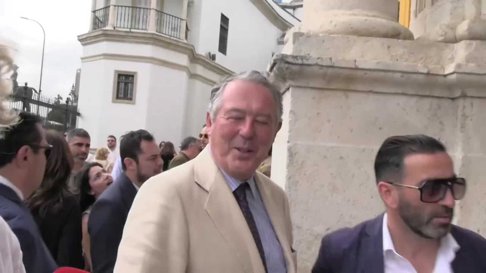 De Rocío Crusset al padre Sánchez Dalp, así se vivió la cogida de Roca Rey