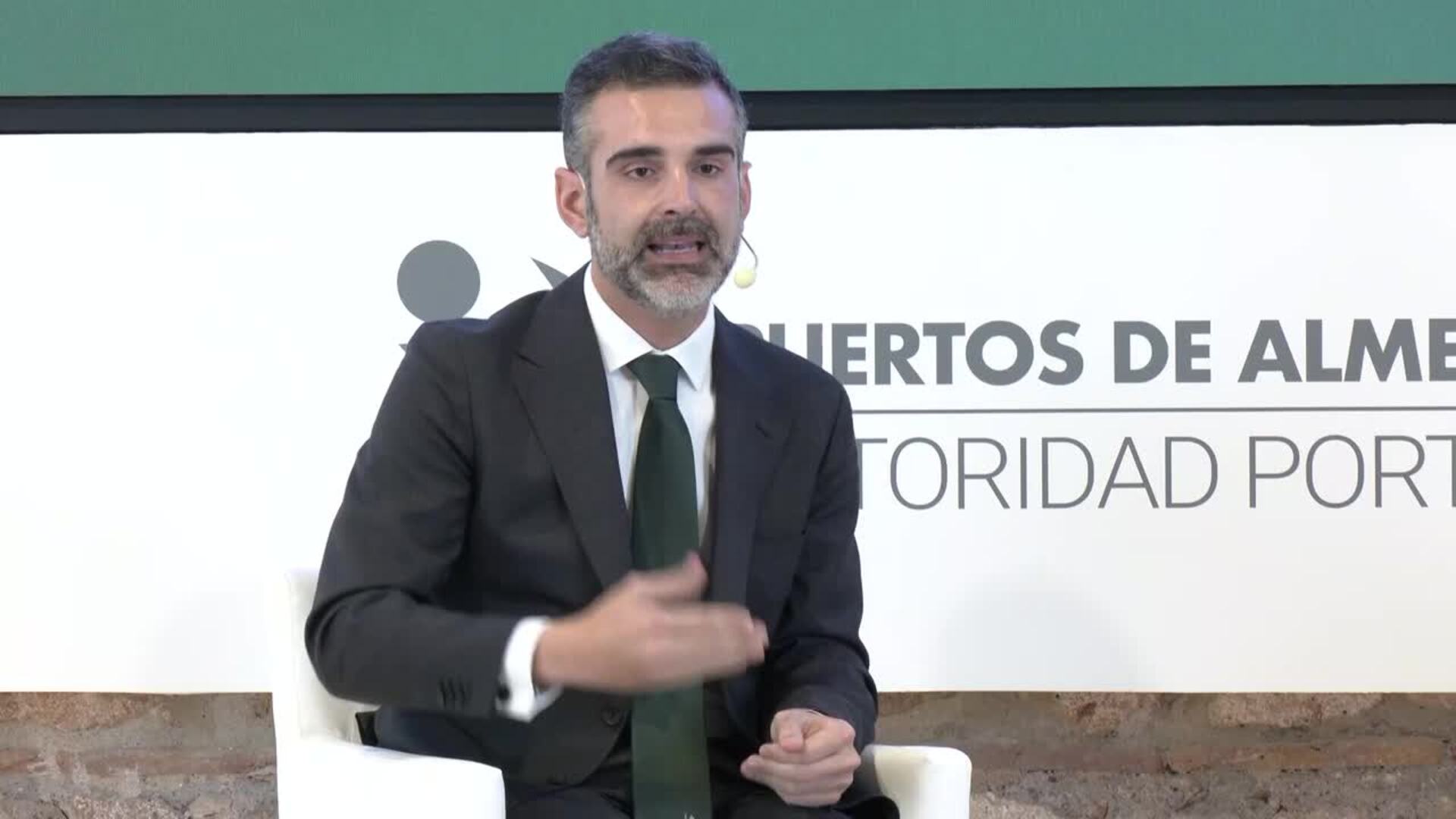 Pacheco critica una regularización de inmigrantes "precipitada" y "caótica" en Almería
