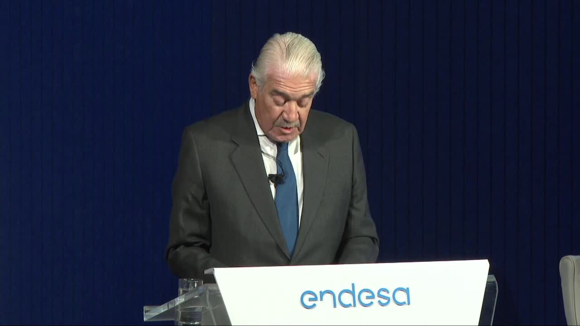 Bogas, en su despedida como consejero delegado, se muestra "orgulloso" de haber liderado Endesa