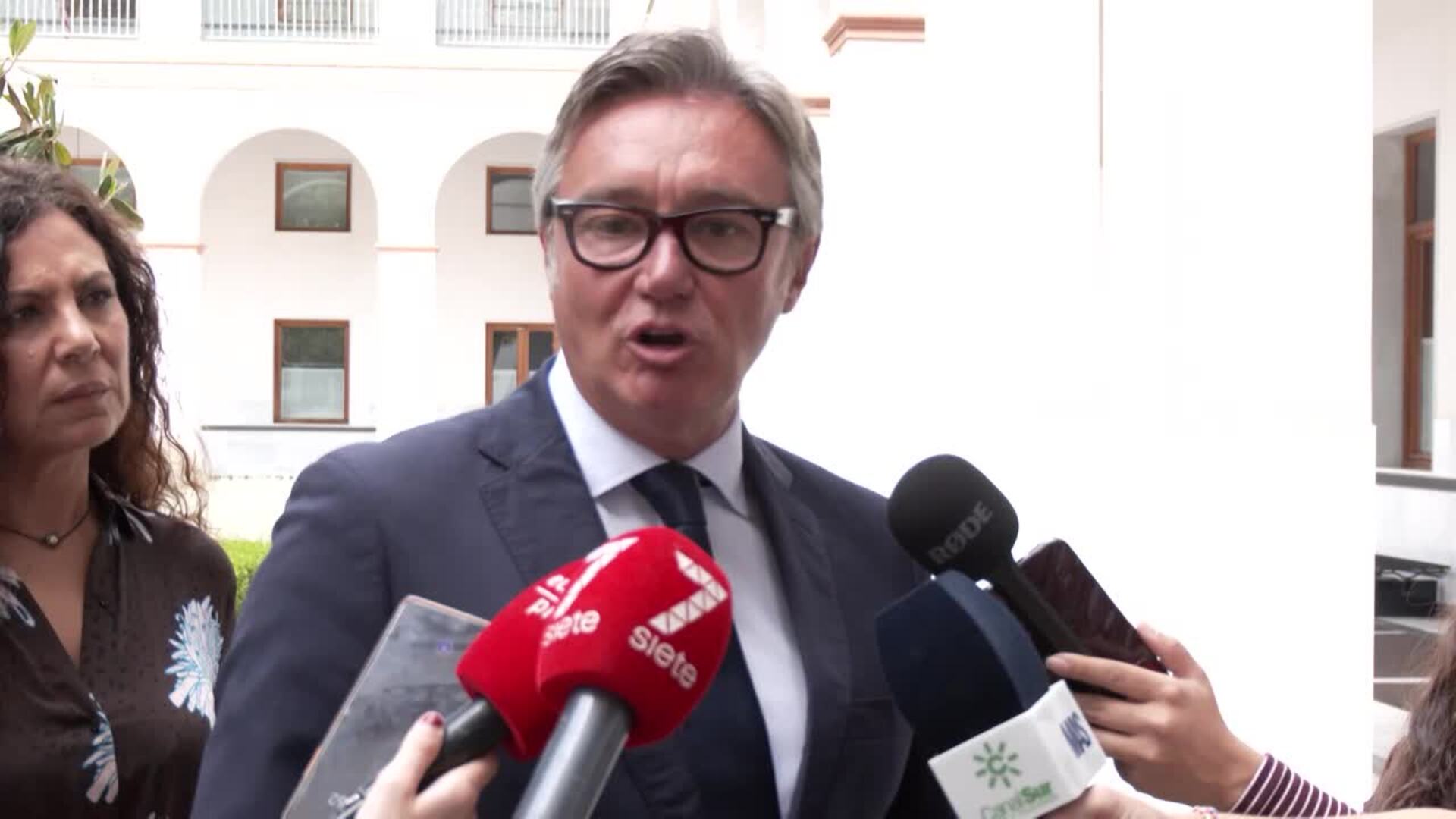 Gavira (Vox) afirma que el apagón fue por "la gestión criminal del Gobierno"
