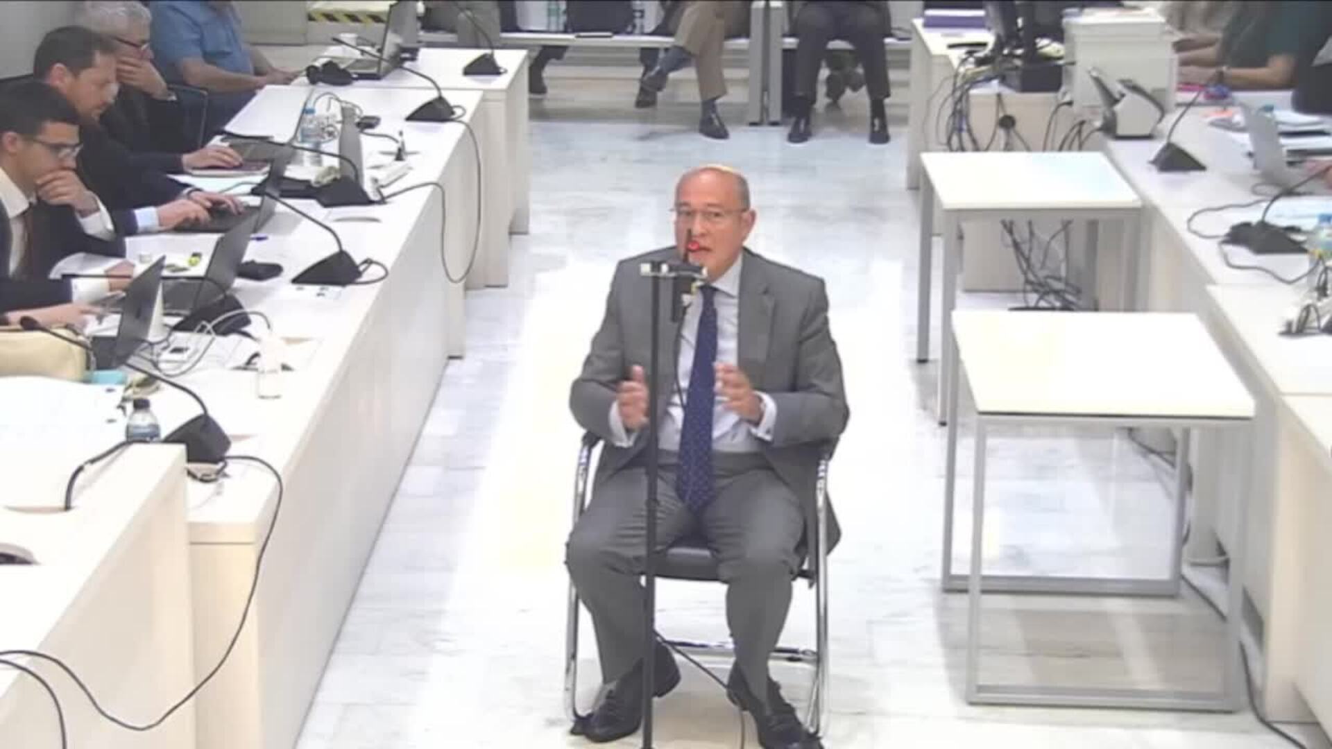 Pérez de los Cobos no recuerda operaciones con fondos reservados sobre Kitchen
