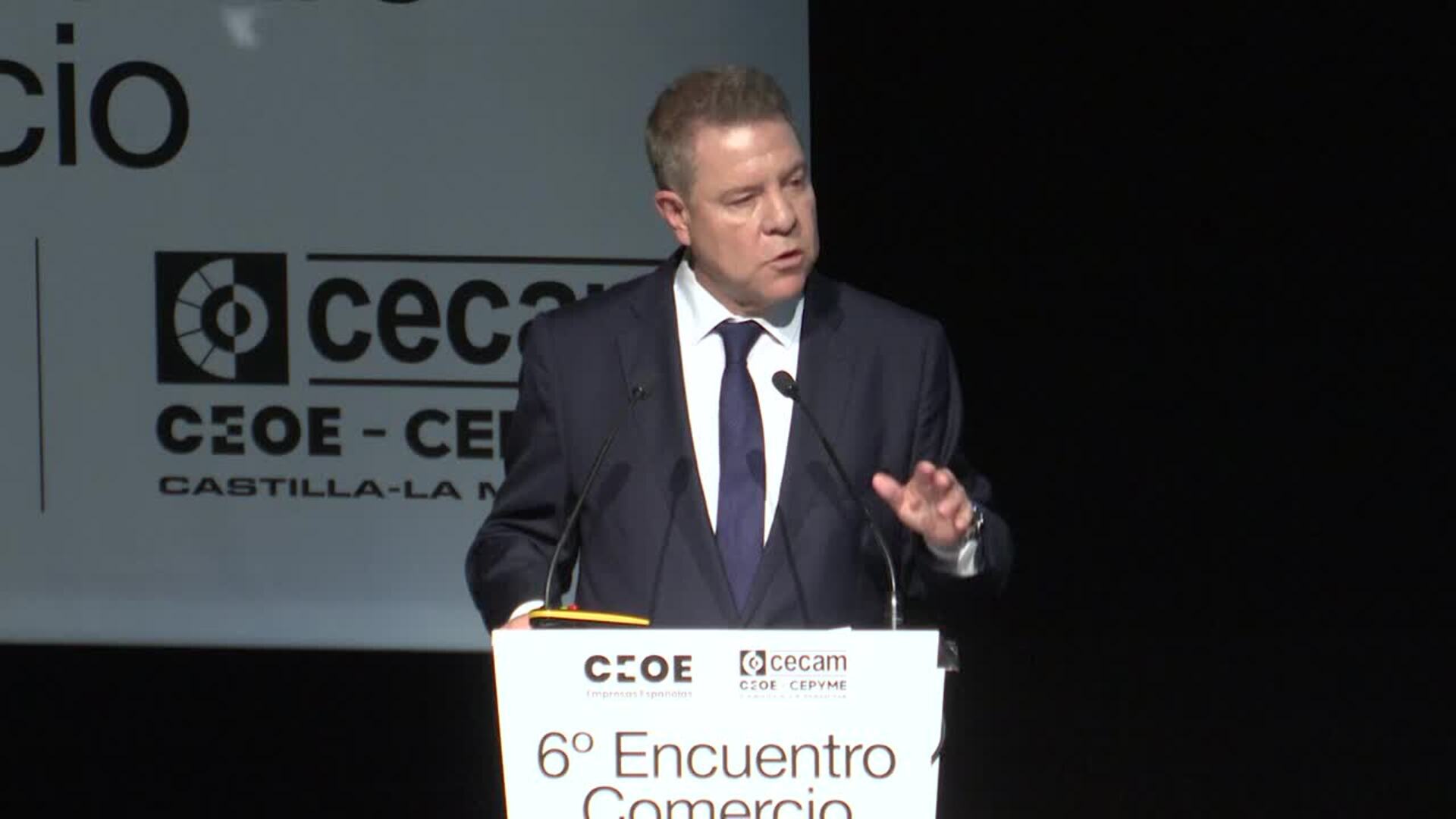 García-Page pide a empresarios y sindicatos desterrar el "populismo barato"