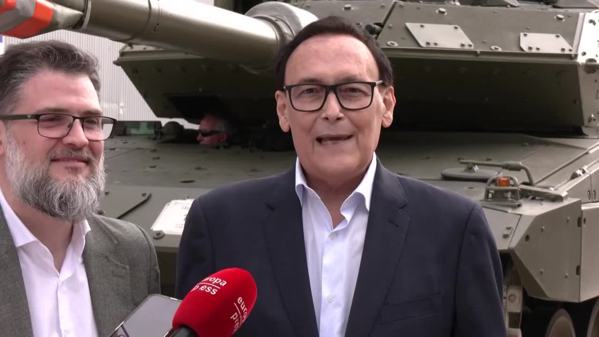 La Junta exige a Sánchez más inversión para las empresas andaluzas de defensa