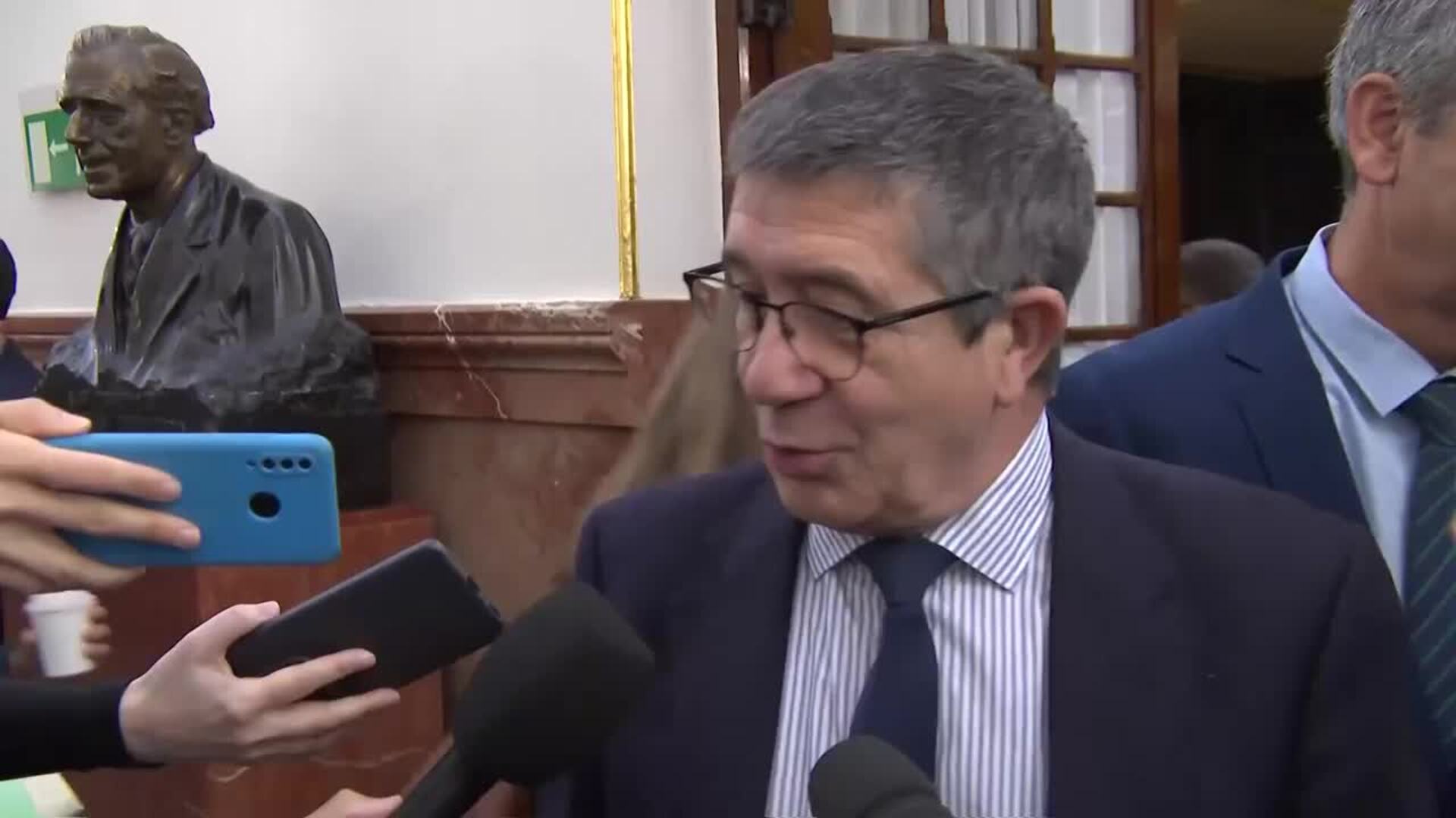 Patxi López (PSOE), convencido de que "todo va a ser reconducible" tras la polémica con el PNV