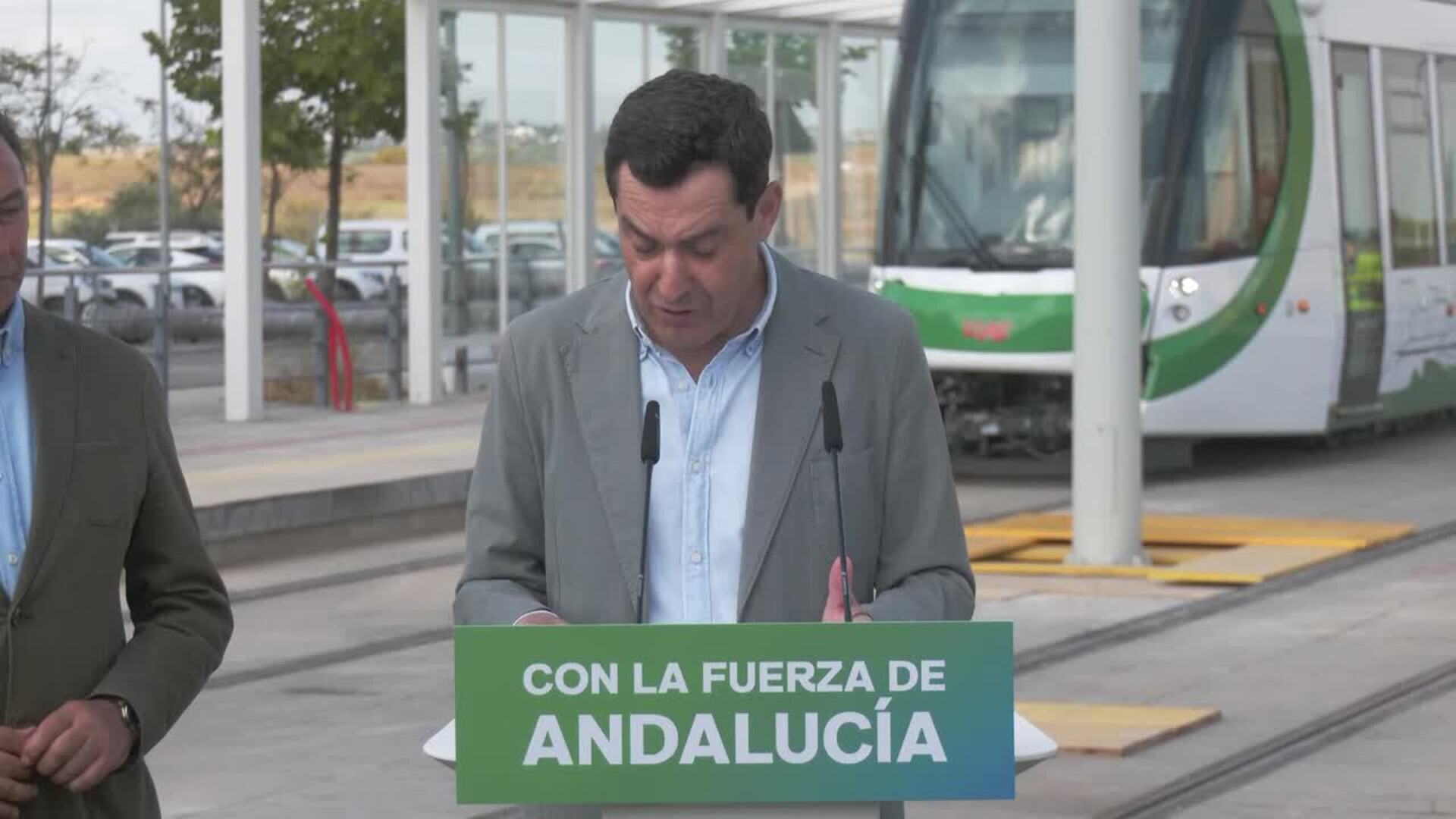 Moreno afirma que el tranvía de Alcalá de Guadaíra estará en funcionamiento este año