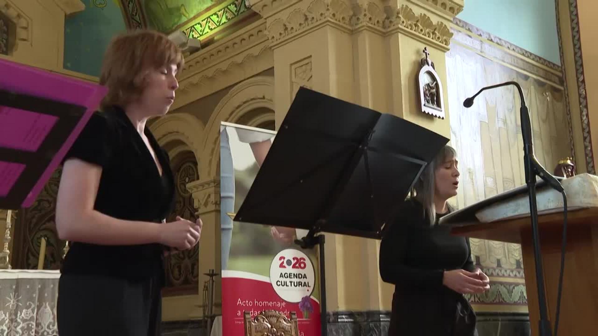 Homenaje "a todas las madres" con un recital de música y poesía en el cementerio de Bilbao