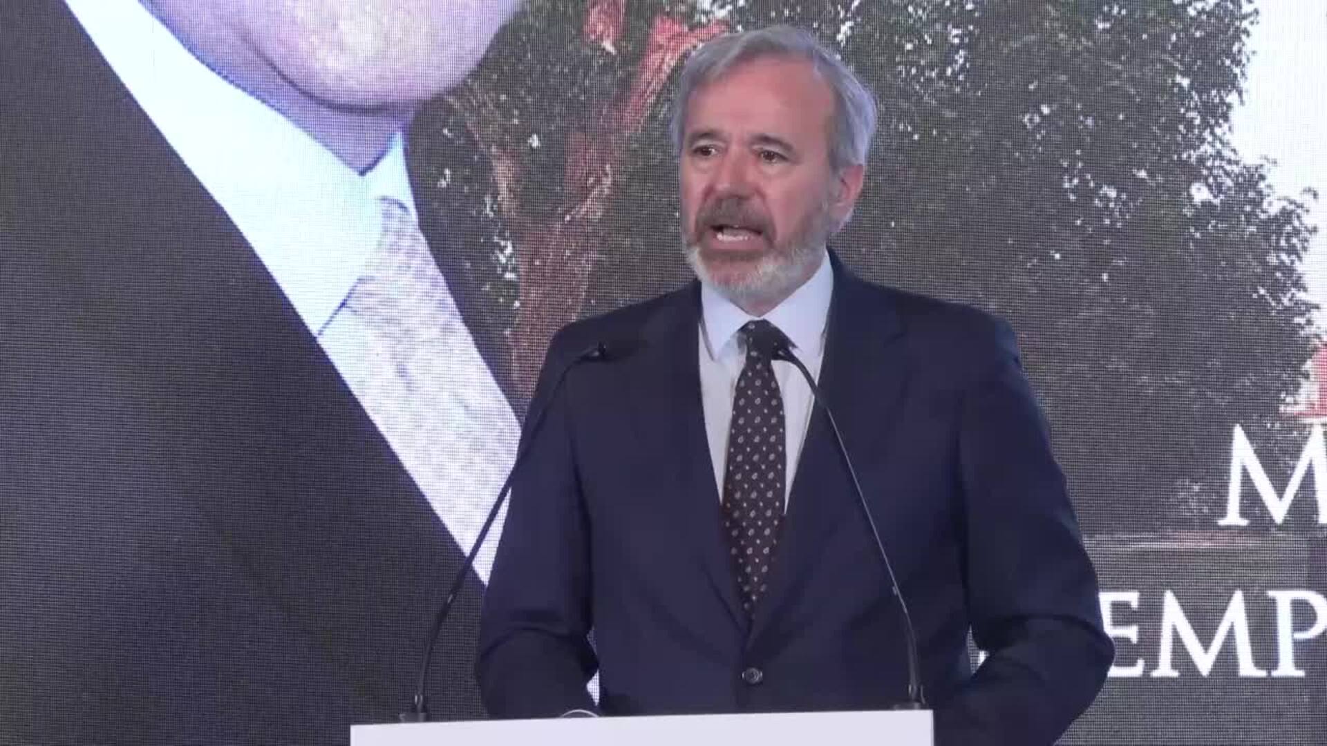 Azcón subraya que el PP dará "hoy y siempre la cara"