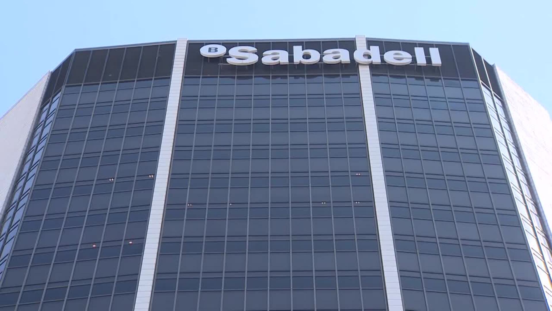Banco Sabadell gana 347 millones hasta marzo, un 29,1% menos por intereses y prejubilaciones