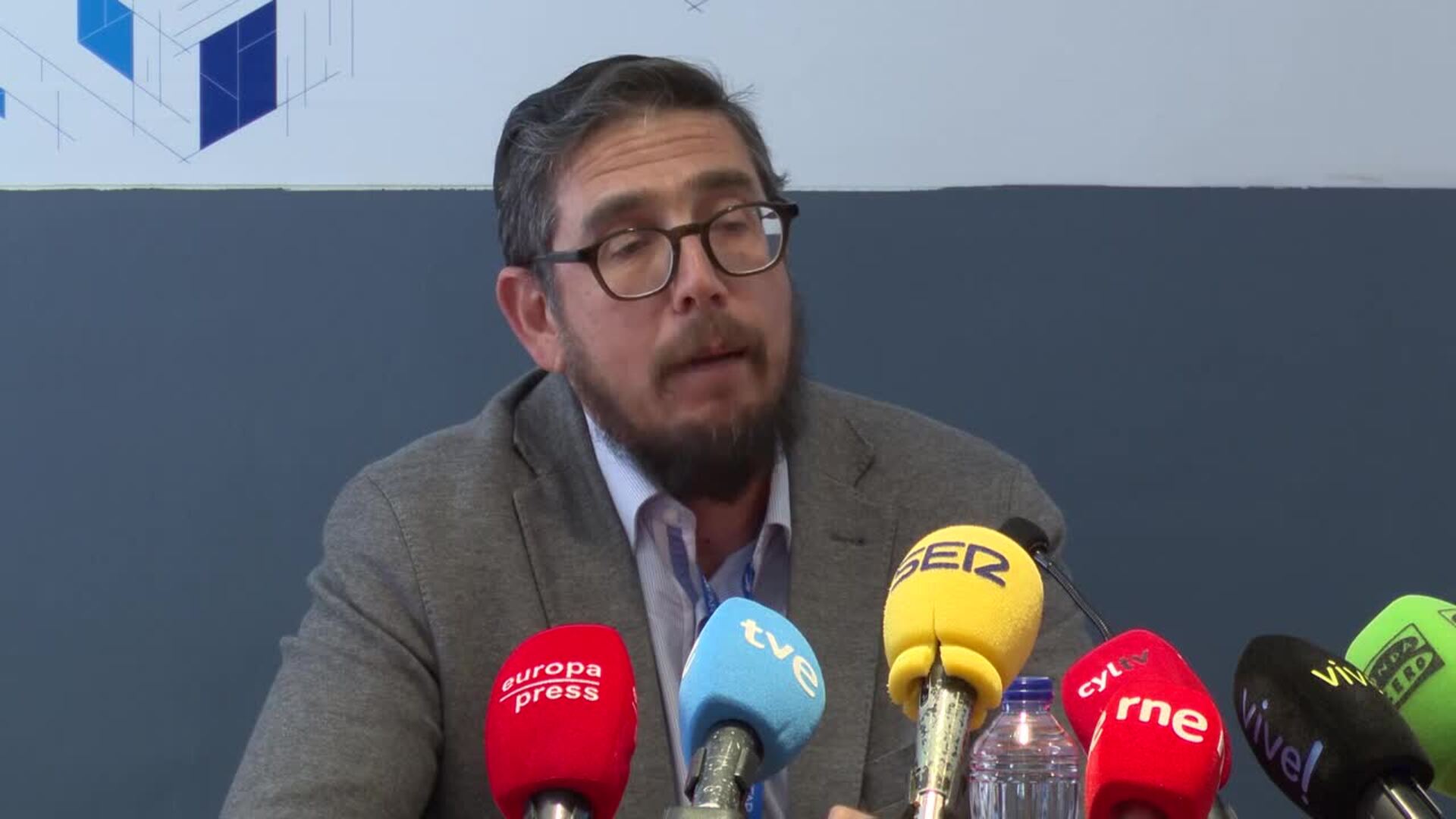 Clínico de Valladolid ofrecerá a pacientes con cáncer de próstata tratamientos de "vanguardia"